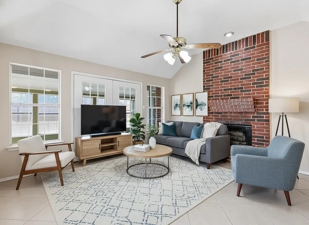 1622 Glenmore Drive Lewisville, TX 75077