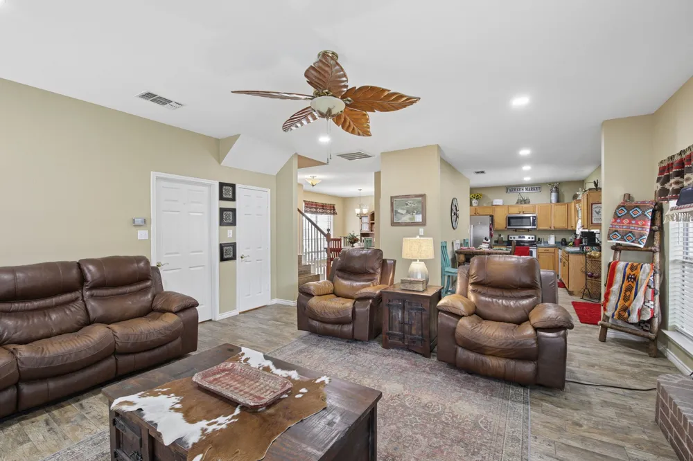 3039 Bosswood Court Grand Prairie, TX 75052