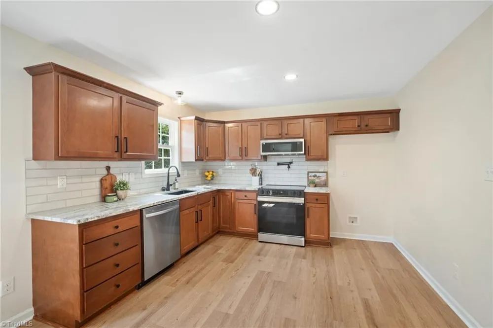 1984 Jerico Road Asheboro, NC 27205
