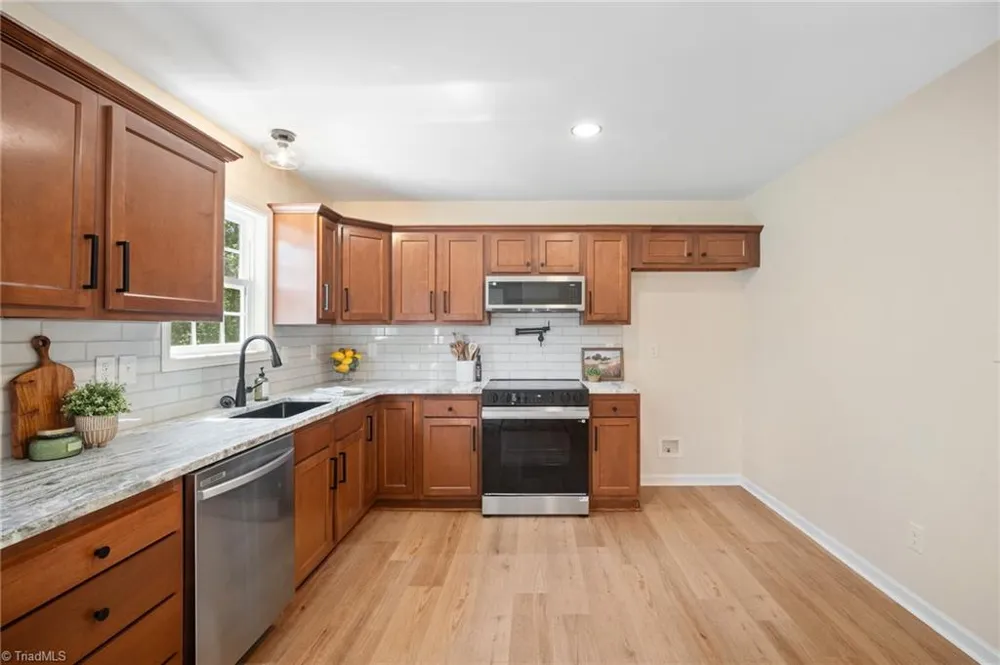 1984 Jerico Road Asheboro, NC 27205