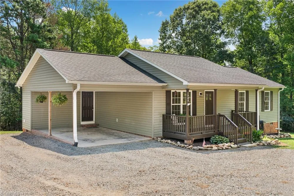 1984 Jerico Road Asheboro, NC 27205