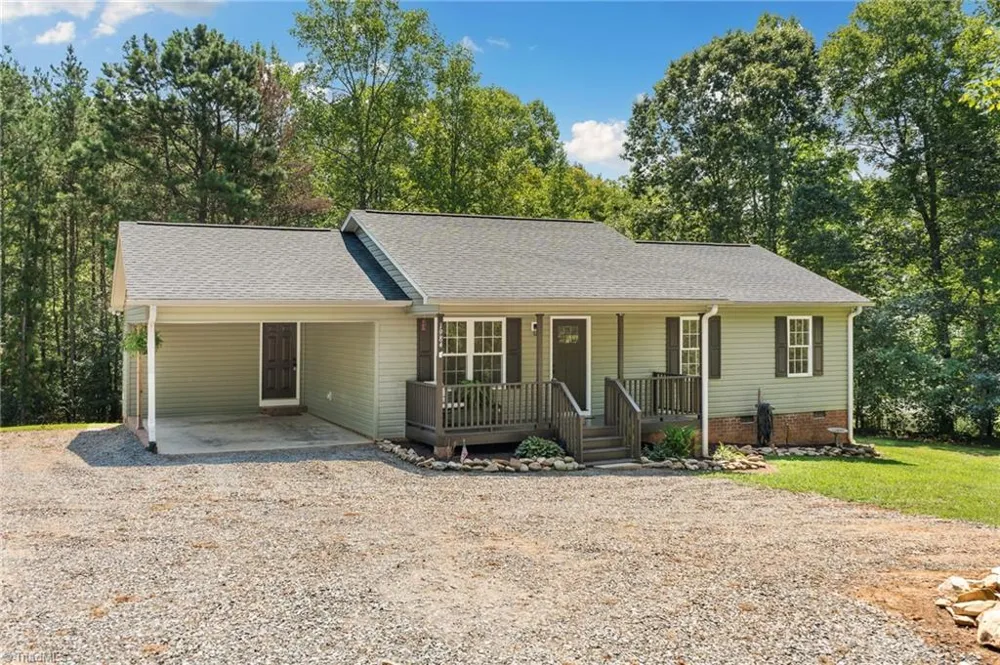 1984 Jerico Road Asheboro, NC 27205