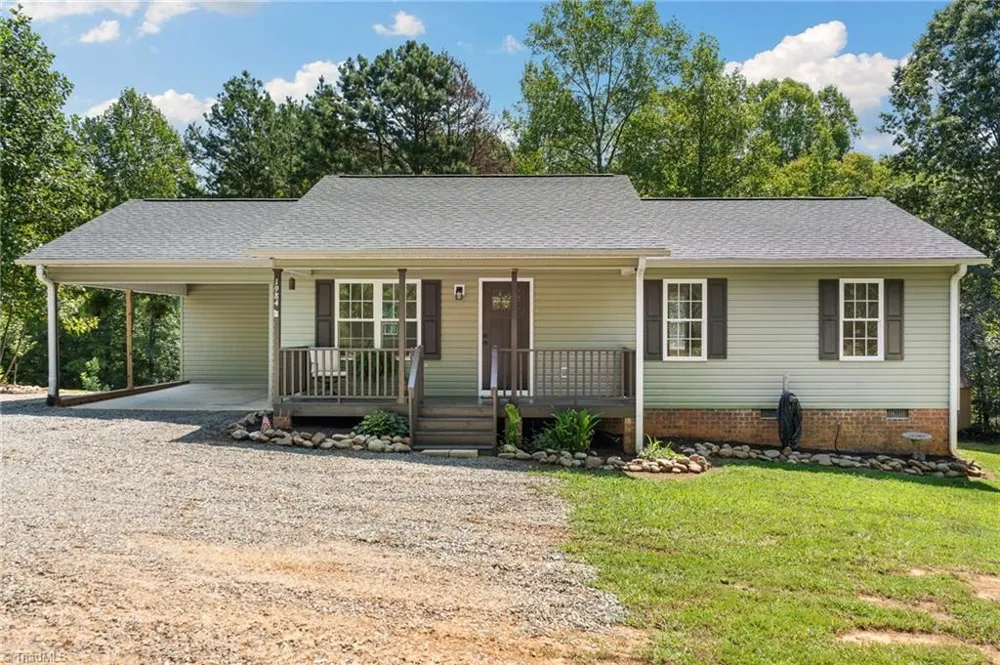 1984 Jerico Road Asheboro, NC 27205