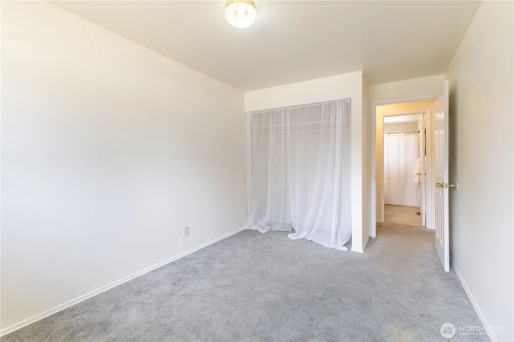 29513 39th Avenue S Auburn, WA 98001