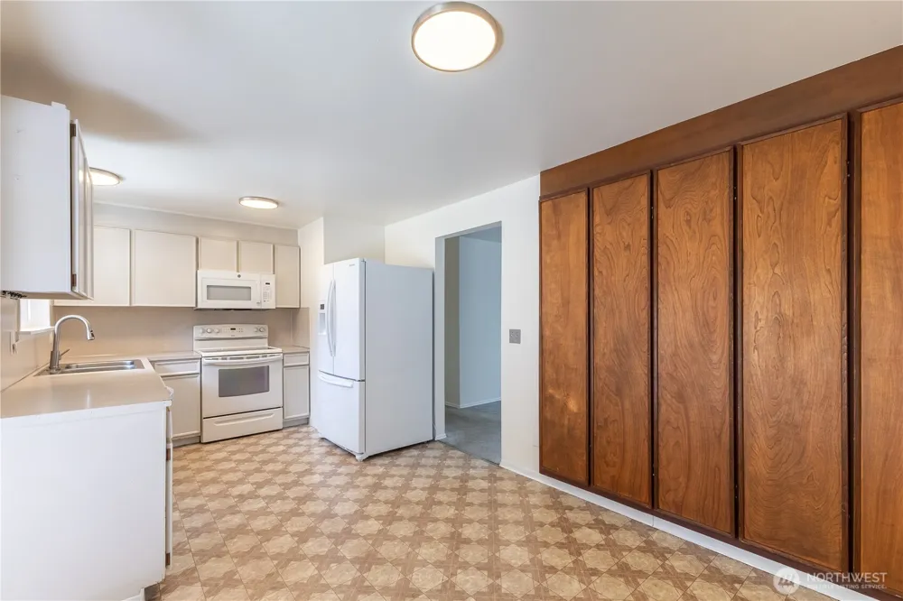 29513 39th Avenue S Auburn, WA 98001