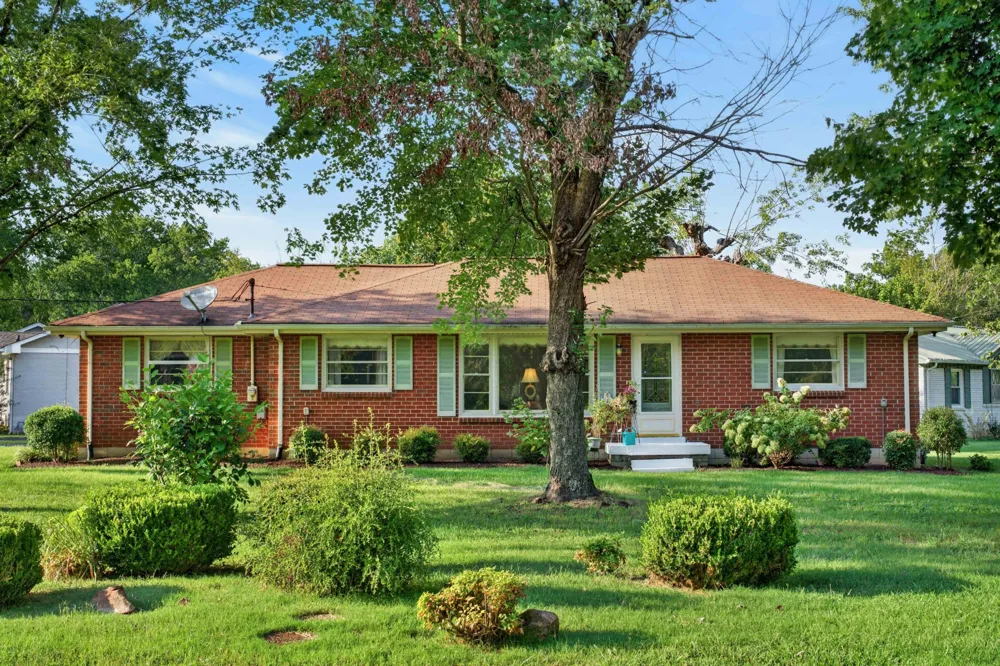313 Hitt Ln Goodlettsville, TN 37072