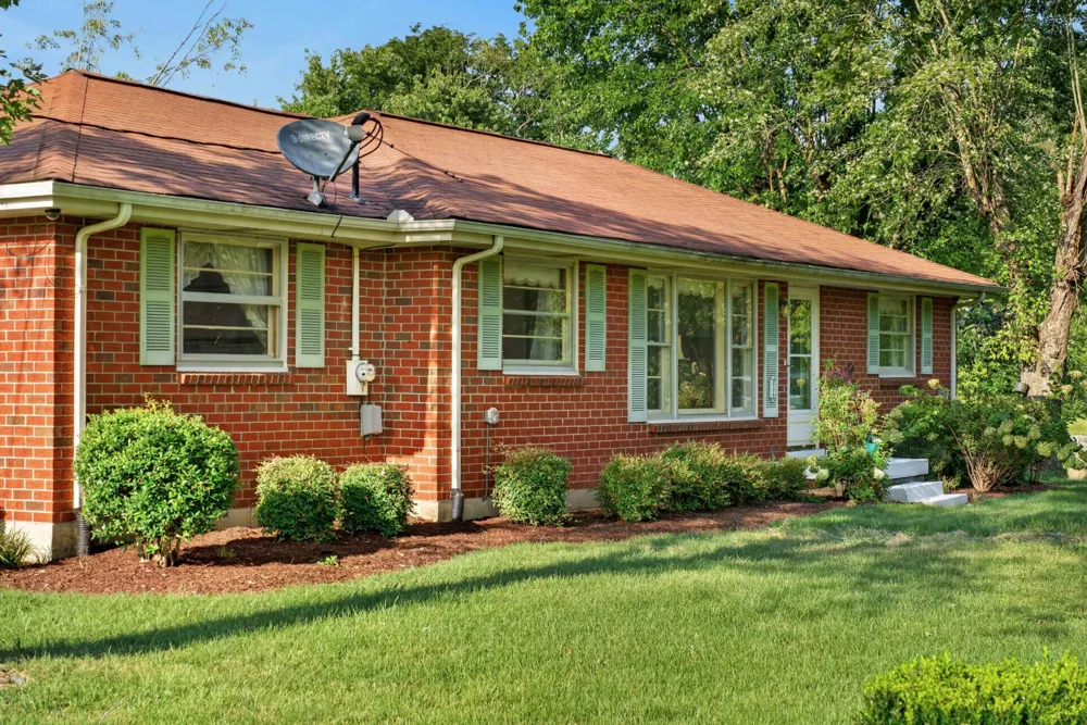 313 Hitt Ln Goodlettsville, TN 37072