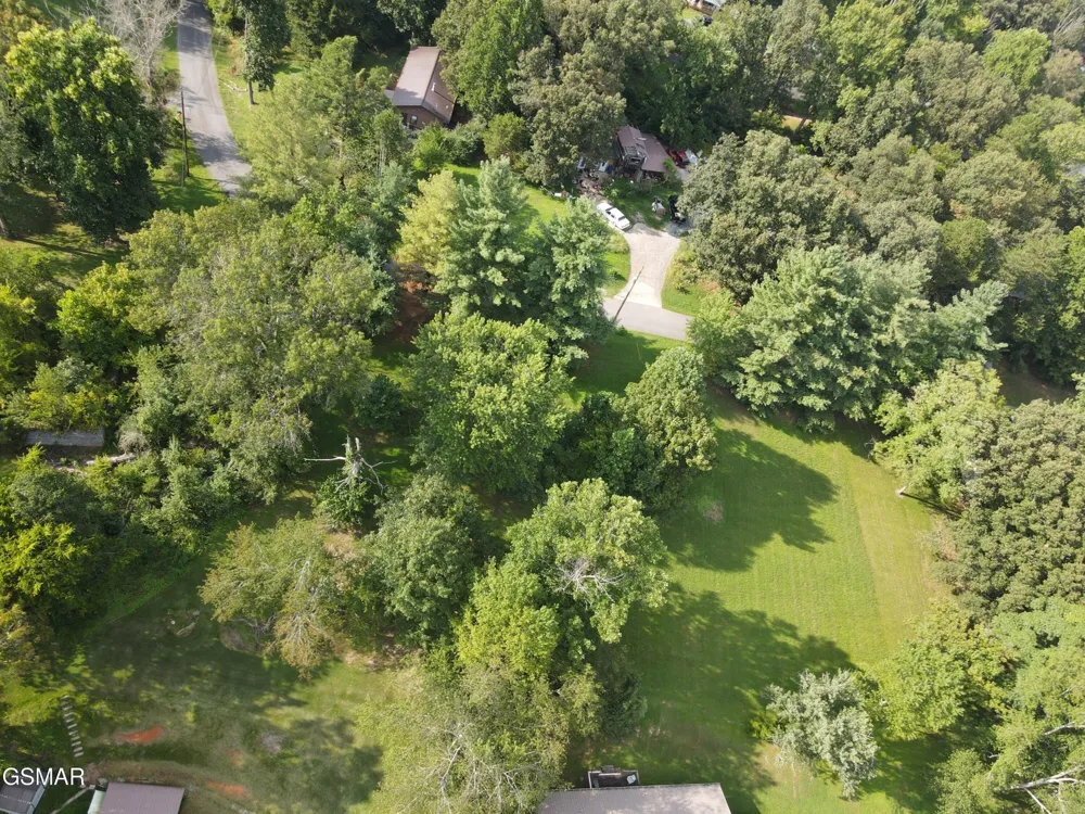 26 Maplewood Circle Sevierville, TN 37876