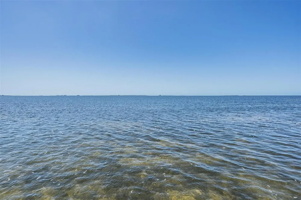 128 CARLYLE DRIVE Palm Harbor, FL 34683