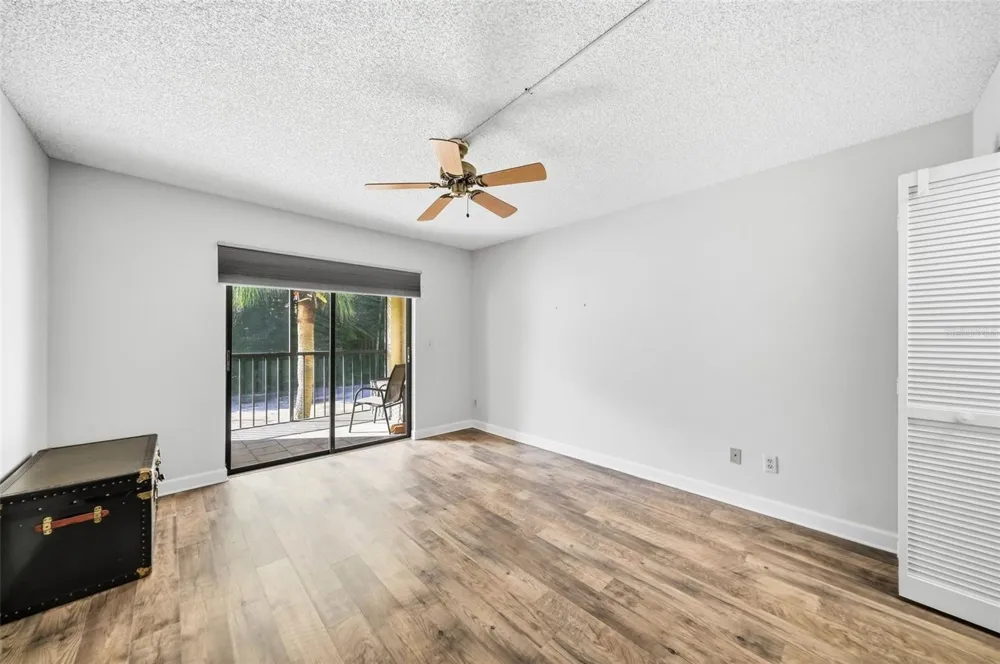 13604 S VILLAGE DRIVE #2210 Tampa, FL 33618