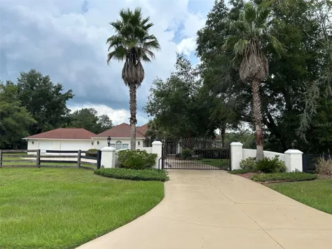 609 NW 82ND COURT