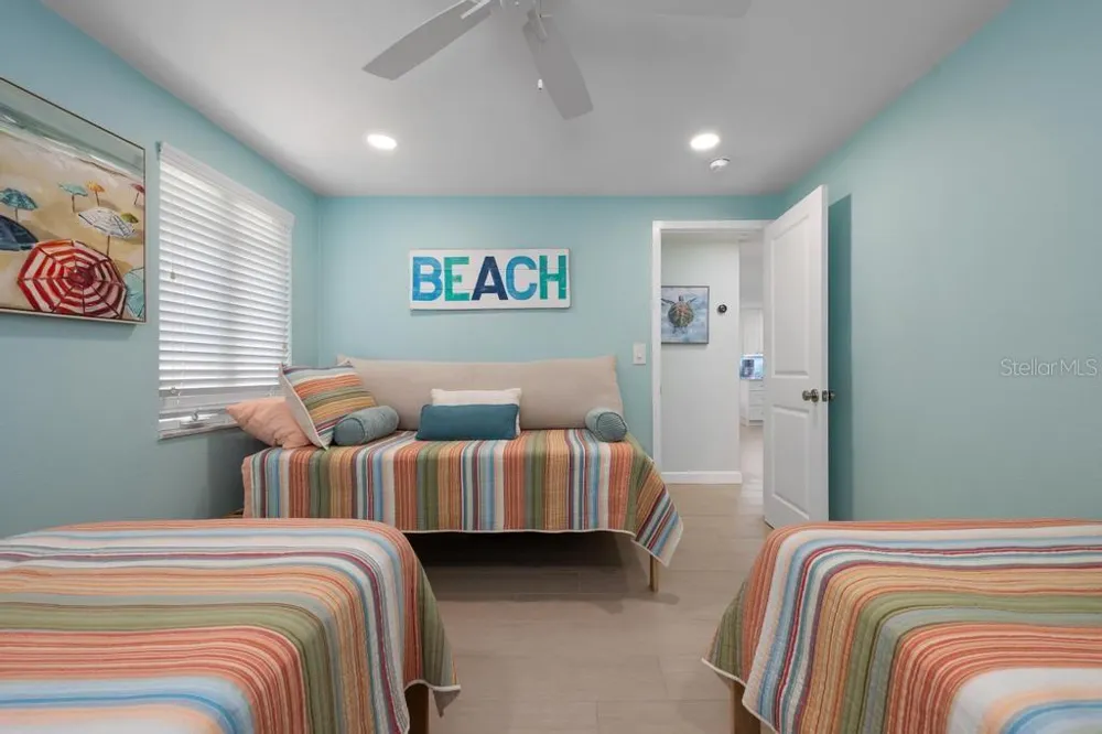 406 BAY PALMS DRIVE Holmes Beach, FL 34217
