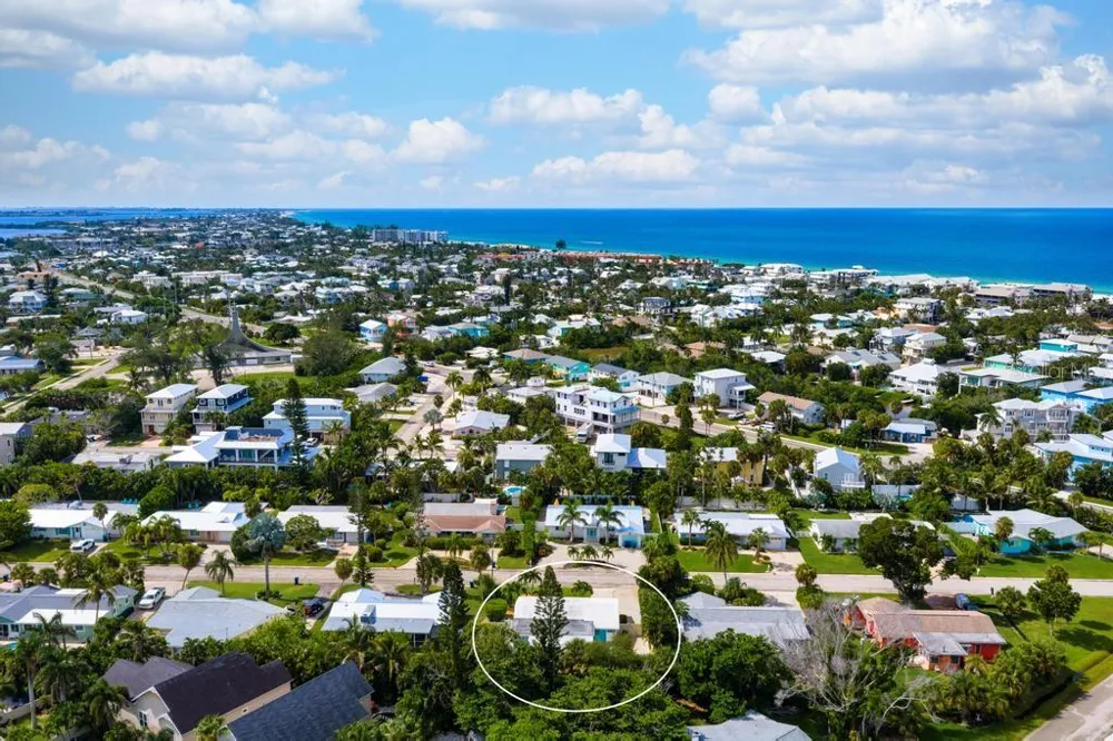 406 BAY PALMS DRIVE Holmes Beach, FL 34217