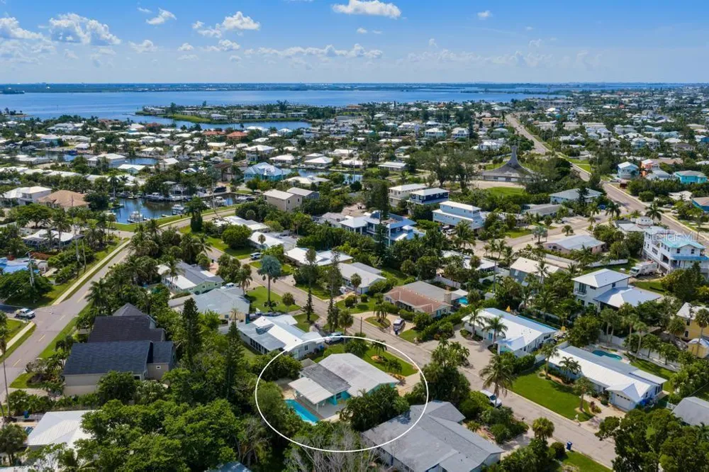 406 BAY PALMS DRIVE Holmes Beach, FL 34217