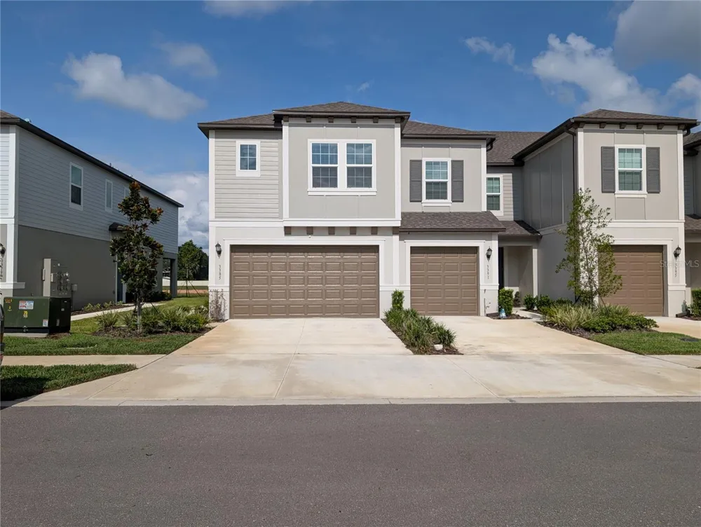 3385 LAPIS LAKE DRIVE Zephyrhills, FL 33541