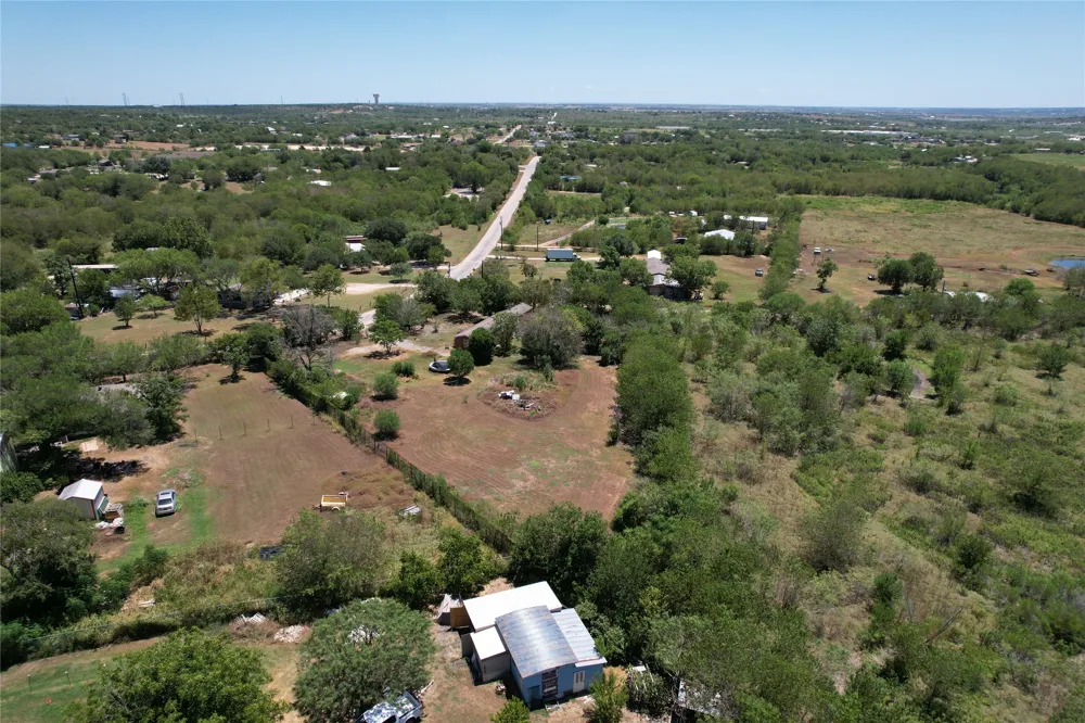 817 Petras Way Kyle, TX 78640
