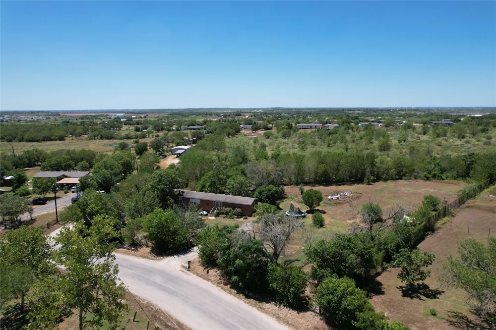 817 Petras Way Kyle, TX 78640