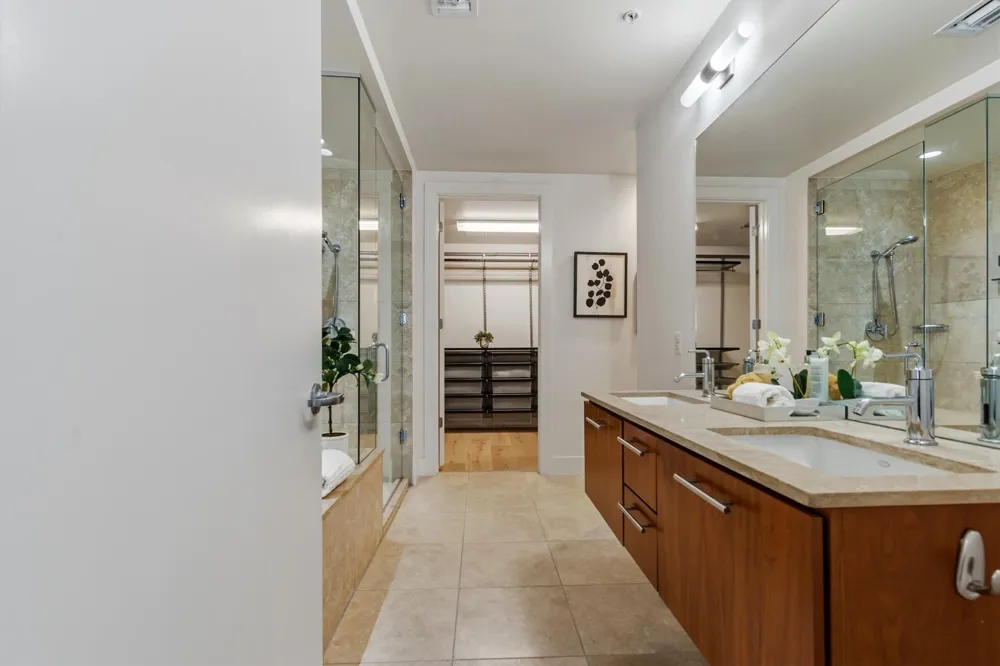 210 Lee Barton Drive #517 Austin, TX 78704