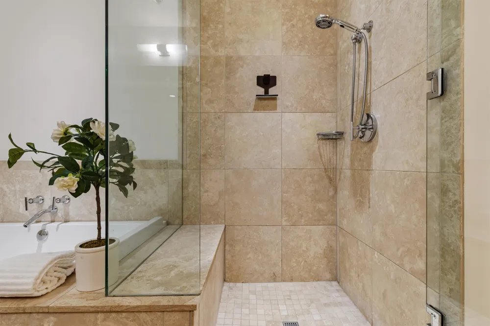 210 Lee Barton Drive #517 Austin, TX 78704