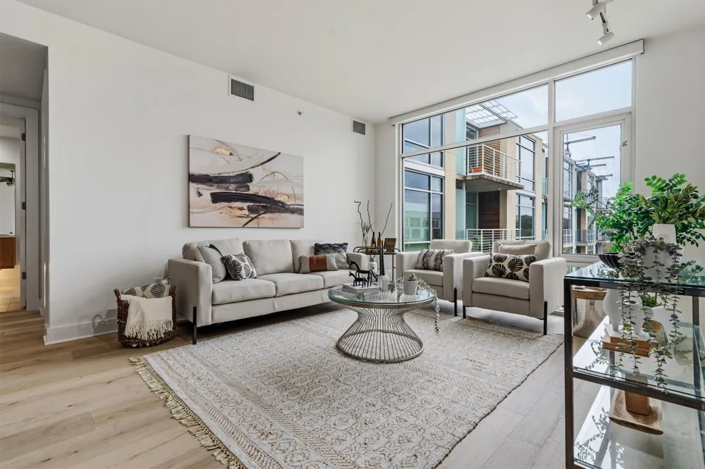 210 Lee Barton Drive #517 Austin, TX 78704