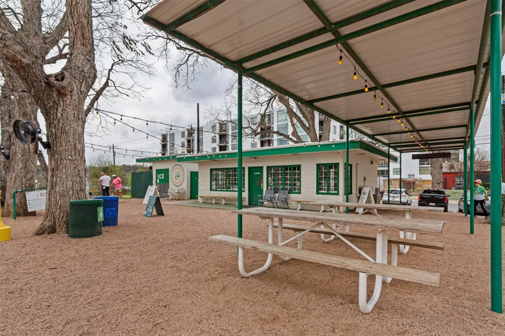 210 Lee Barton Drive #517 Austin, TX 78704