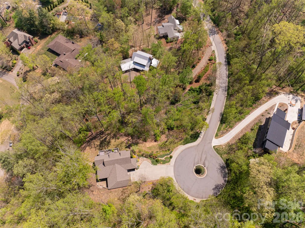 15 La Grange Drive Asheville, NC 28805