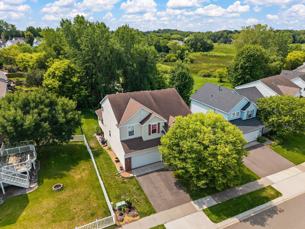 17855 90th Place Maple Grove, MN 55311