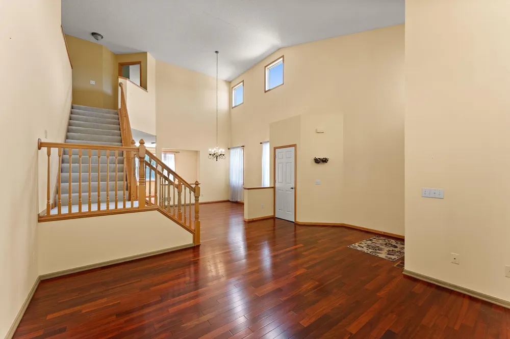 17855 90th Place Maple Grove, MN 55311