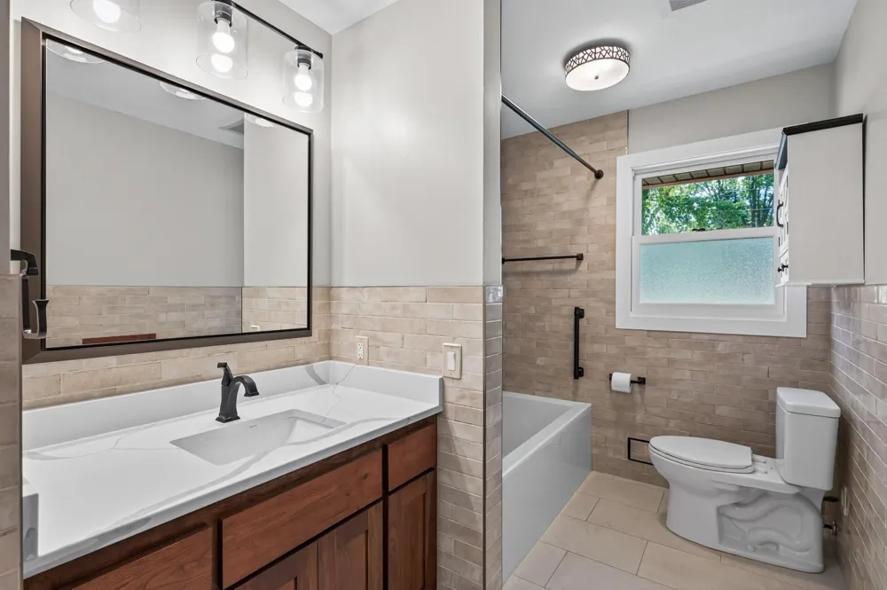 2051 Deerwood Lane NE East Bethel, MN 55092