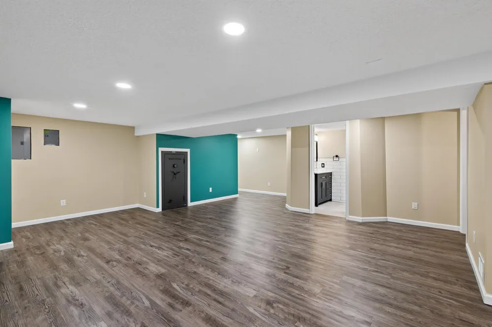 2051 Deerwood Lane NE East Bethel, MN 55092
