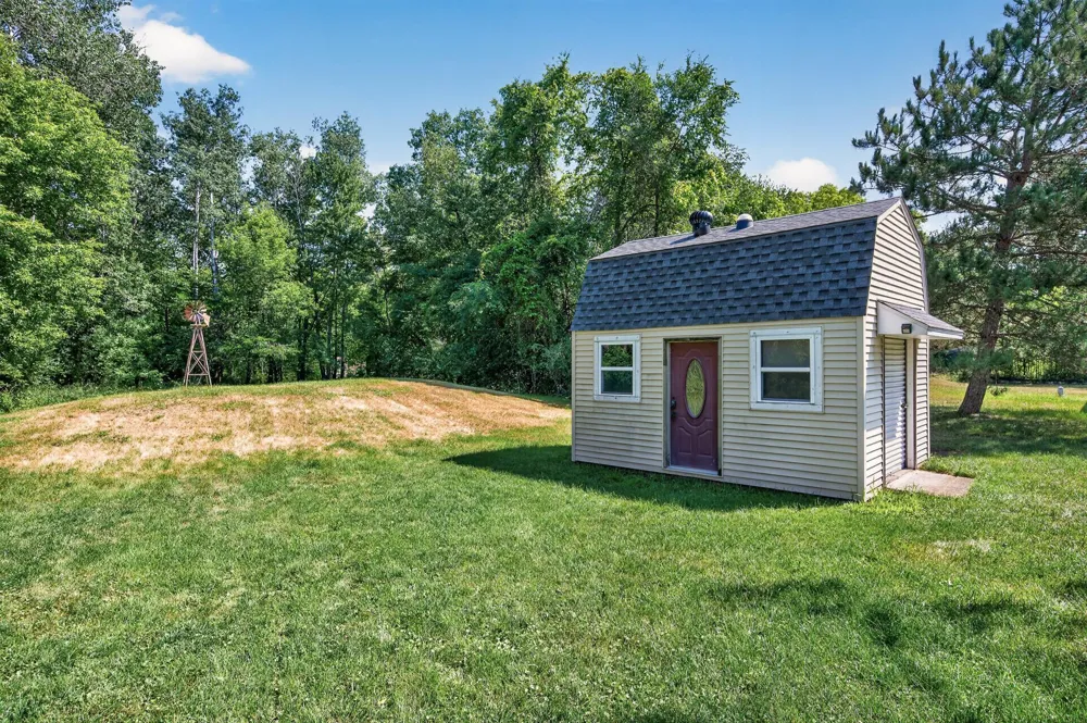 2051 Deerwood Lane NE East Bethel, MN 55092