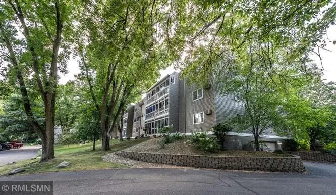 135 Viking Drive E #102 Little Canada, MN 55117