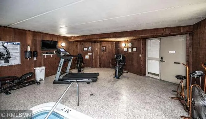135 Viking Drive E #102 Little Canada, MN 55117