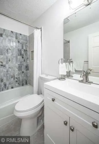 135 Viking Drive E #102