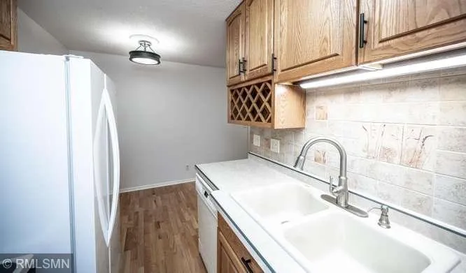 135 Viking Drive E #102 Little Canada, MN 55117