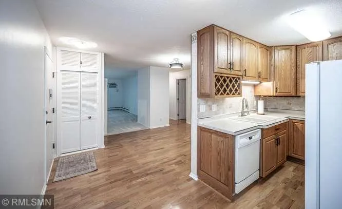 135 Viking Drive E #102 Little Canada, MN 55117
