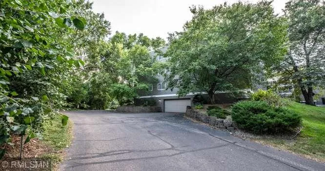 135 Viking Drive E #102 Little Canada, MN 55117
