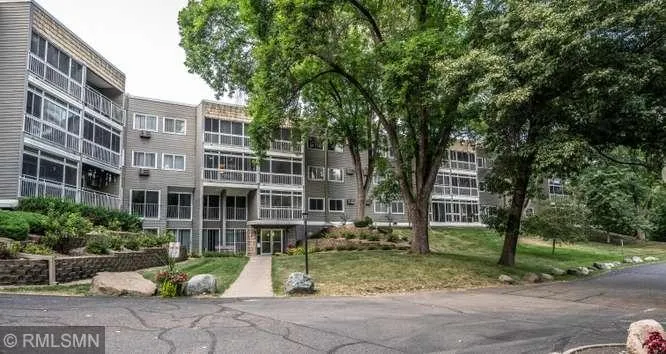 135 Viking Drive E #102 Little Canada, MN 55117