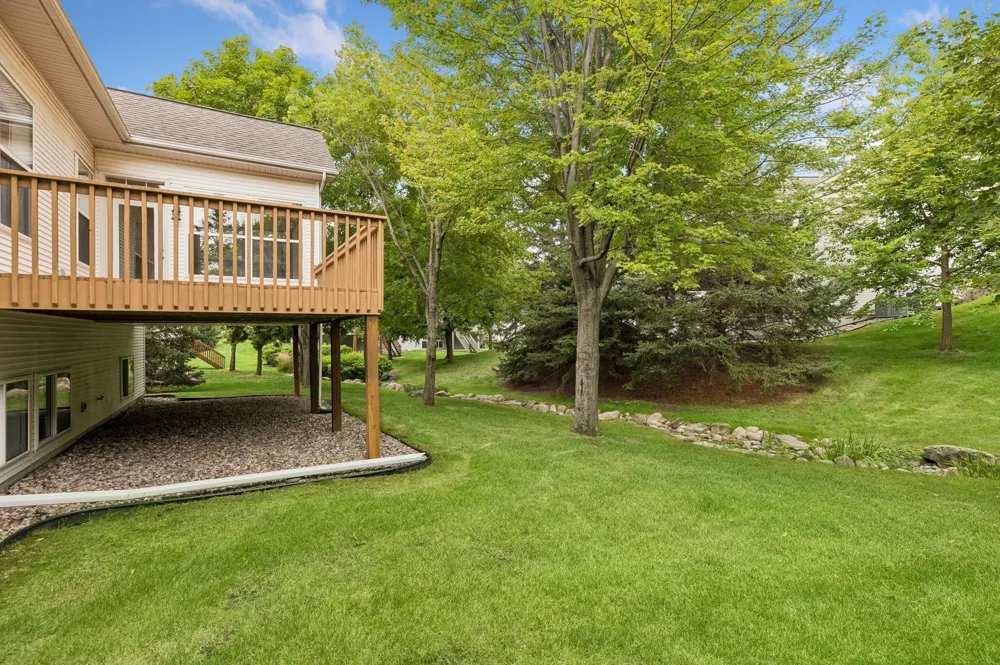 17461 Haralson Drive Eden Prairie, MN 55347