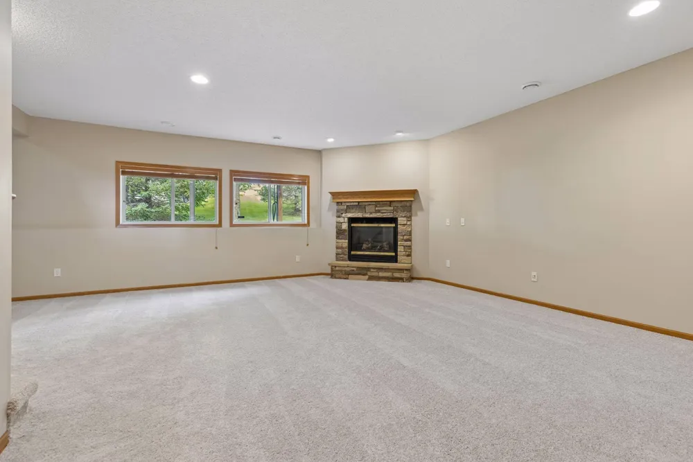 17461 Haralson Drive Eden Prairie, MN 55347