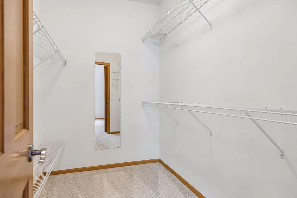 17461 Haralson Drive Eden Prairie, MN 55347