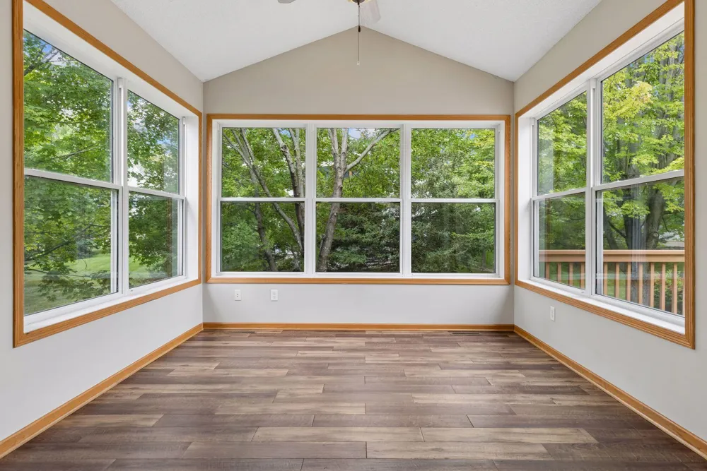 17461 Haralson Drive Eden Prairie, MN 55347