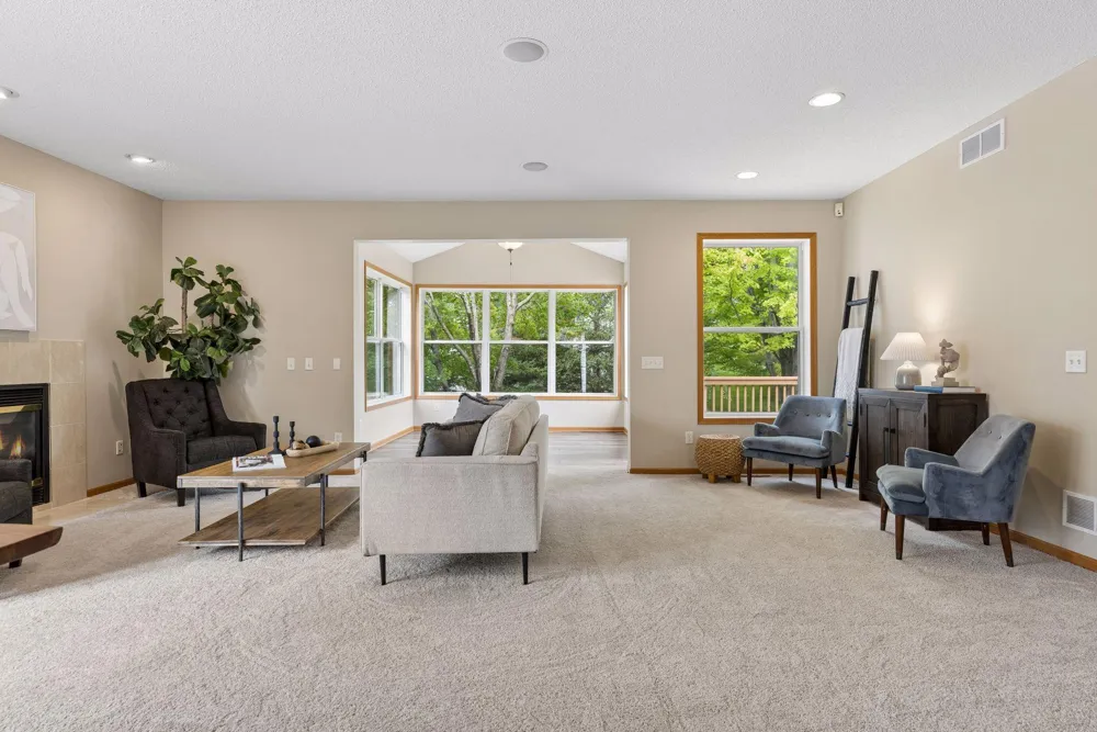17461 Haralson Drive Eden Prairie, MN 55347