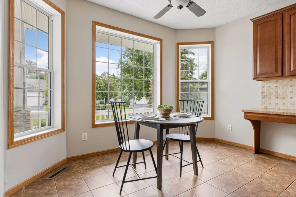 17461 Haralson Drive Eden Prairie, MN 55347