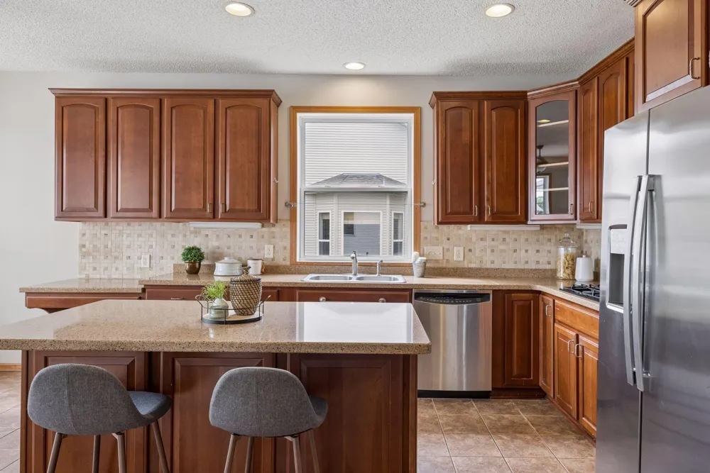 17461 Haralson Drive Eden Prairie, MN 55347