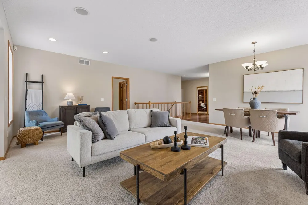 17461 Haralson Drive Eden Prairie, MN 55347