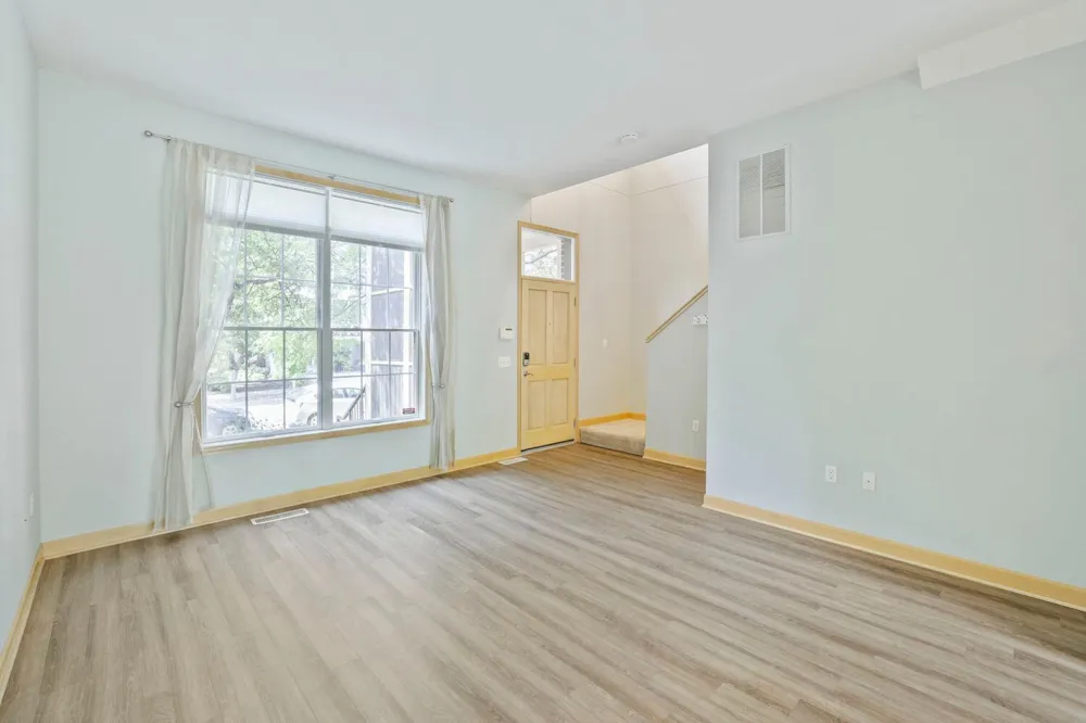 811 Thornton Street SE Minneapolis, MN 55414