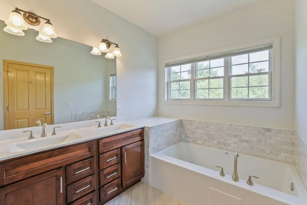 811 Thornton Street SE Minneapolis, MN 55414