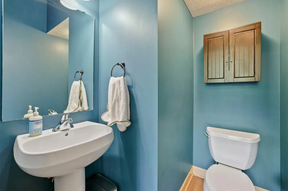 811 Thornton Street SE Minneapolis, MN 55414