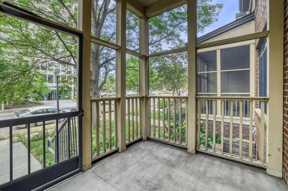811 Thornton Street SE Minneapolis, MN 55414